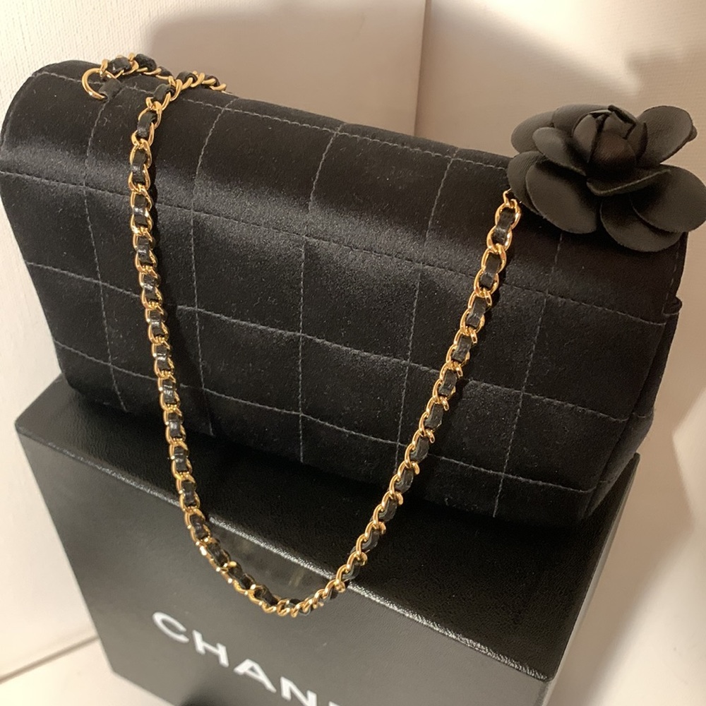 CHANEL Iconic Y2k Quilted Camellia Flap Bag Black Vegan Satin CC Gold Chain HW - Picture 5 of 15